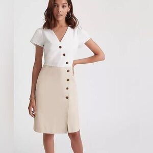NWT ANN TAYLOR - Button Trim V-neck Sheath White and Tan Dress Size 0